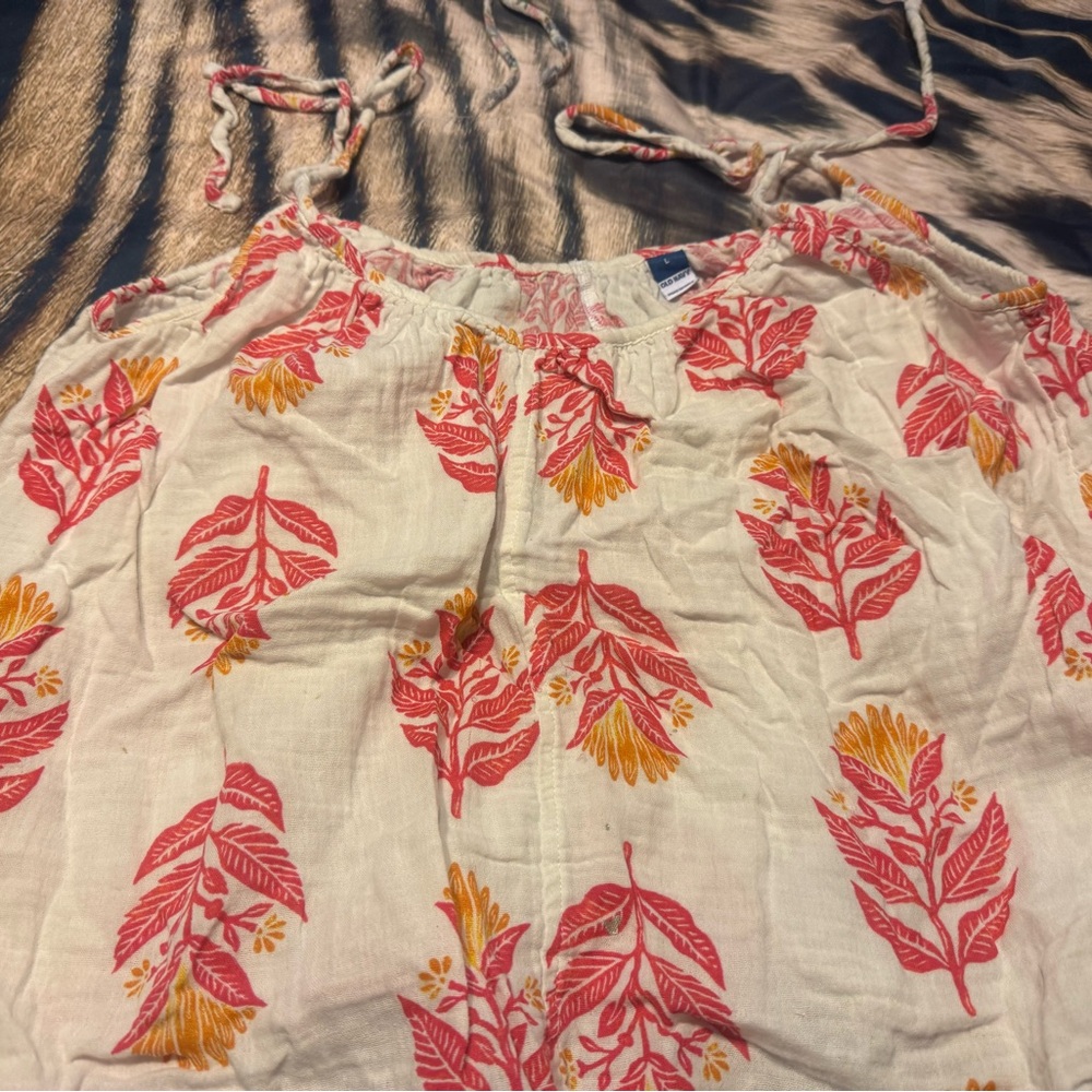 Floral Print Sleeveless Top